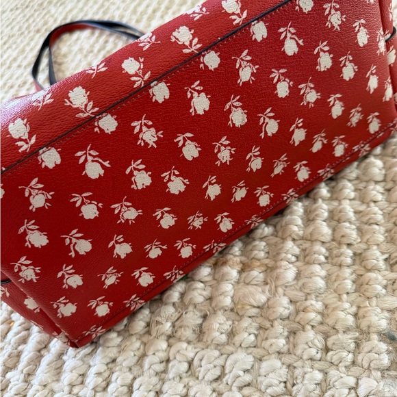 Coach Red White Floral Women's Tote Bag - Picture 4 of 9